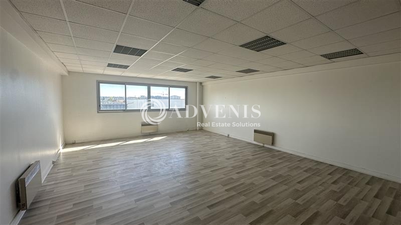 Location Bureaux NEUILLY PLAISANCE (93360) - Photo 1