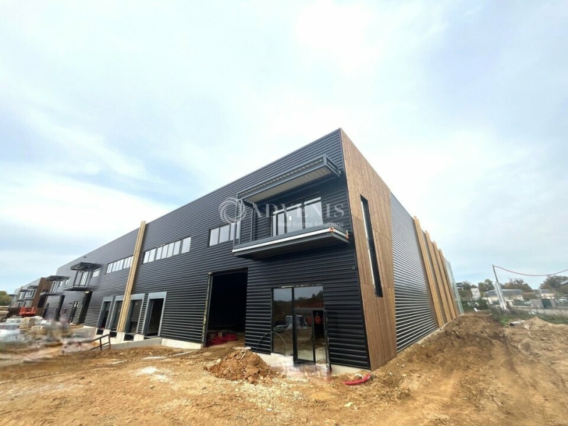 Location Activités Entrepôts LA QUEUE EN BRIE (94510) - Photo 2