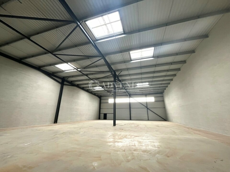 Location Activités Entrepôts LA QUEUE EN BRIE (94510) - Photo 4