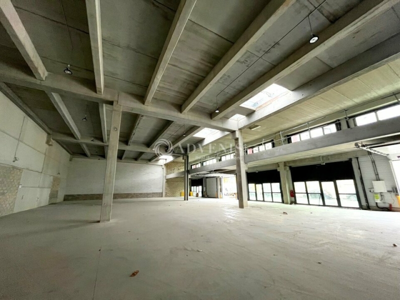 Location Activités Entrepôts BOBIGNY (93000) - Photo 4