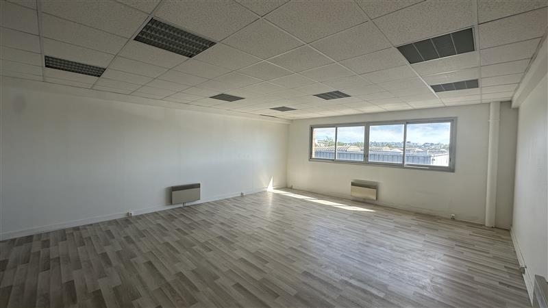 Location Bureaux NEUILLY PLAISANCE (93360) - Photo 5