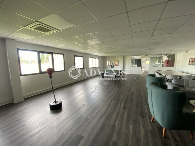 Vente Utilisateur Bureaux NEUILLY PLAISANCE (93360) - Photo 4