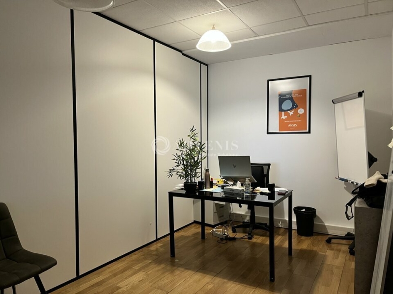 Vente Investisseur Bureaux VITRY SUR SEINE (94400) - Photo 9