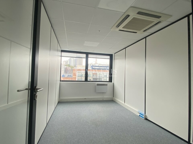 Location Bureaux ISSY LES MOULINEAUX (92130) - Photo 12