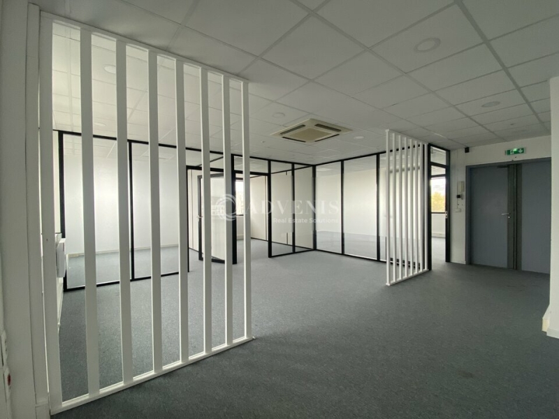 Location Bureaux ISSY LES MOULINEAUX (92130) - Photo 6