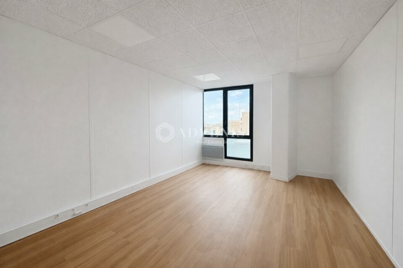Location Bureaux ARCUEIL (94110) - Photo 3