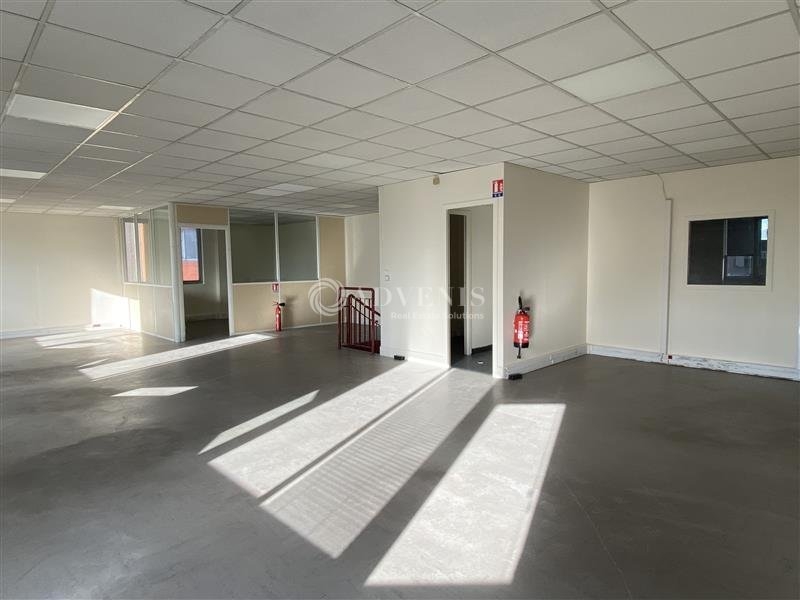 Location Activités Entrepôts VILLEJUIF (94800) - Photo 12