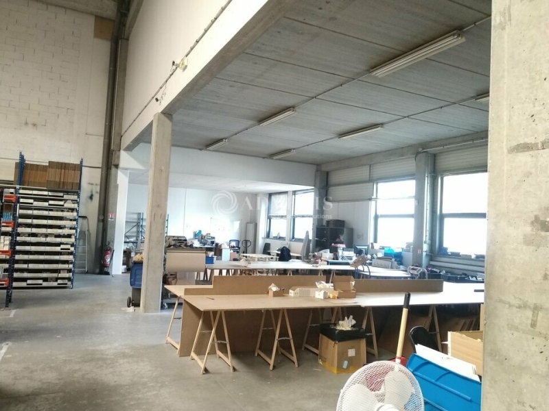 Location Activités Entrepôts IVRY SUR SEINE (94200) - Photo 3