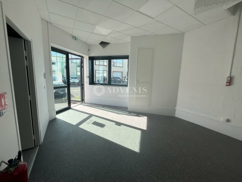 Location Activités Entrepôts IVRY SUR SEINE (94200) - Photo 8