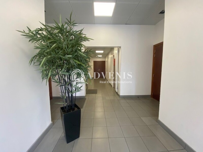 Location Bureaux FOURQUEUX (78112) - Photo 3