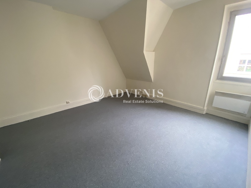 Location Bureaux POISSY (78300) - Photo 2