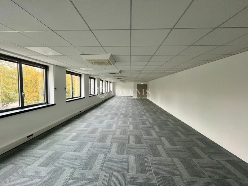Location Bureaux NANTERRE (92000) - Photo 4