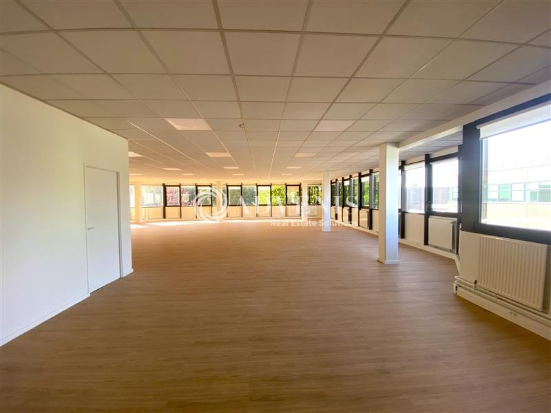 Location Bureaux et activités légères NANTERRE (92000) - Photo 8