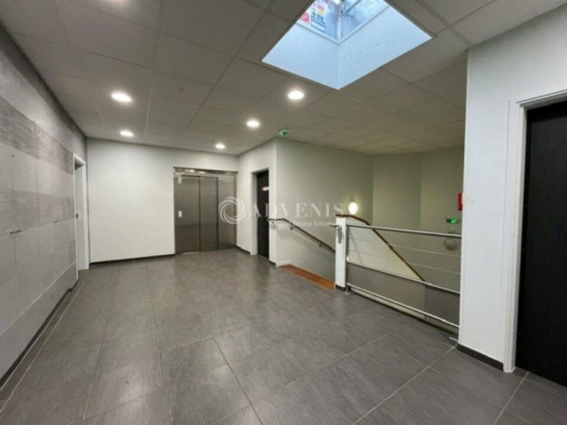 Location Bureaux FOURQUEUX (78112) - Photo 13