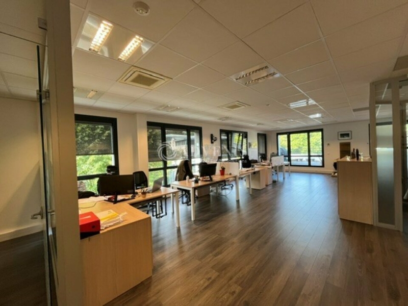 Location Bureaux FOURQUEUX (78112) - Photo 7