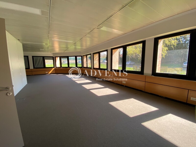 Location Bureaux LE PECQ (78230) - Photo 6