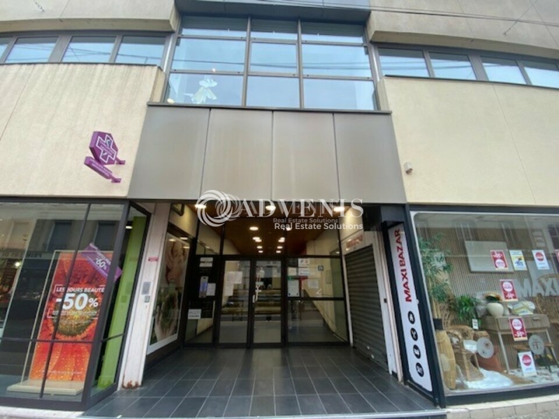 Location Bureaux POISSY (78300) - Photo 2