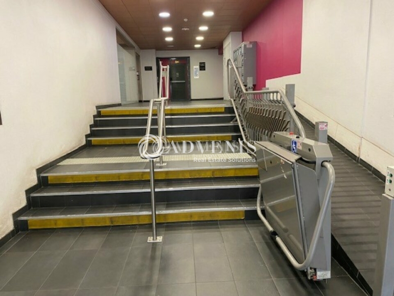 Location Bureaux POISSY (78300) - Photo 4