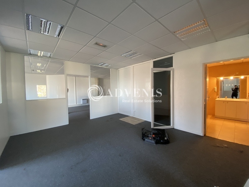 Location Bureaux ORGEVAL (78630) - Photo 3