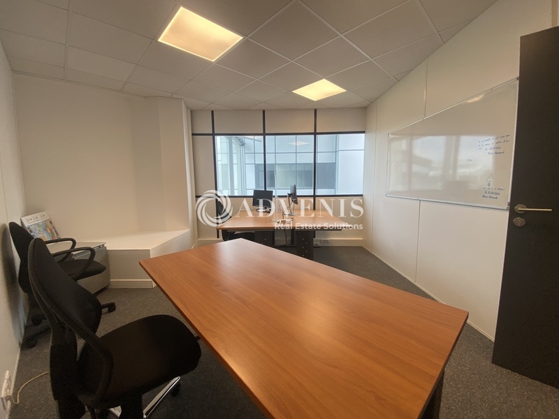 Location Bureaux POISSY (78300) - Photo 4