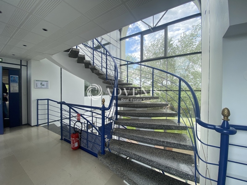 Location Bureaux POISSY (78300) - Photo 6