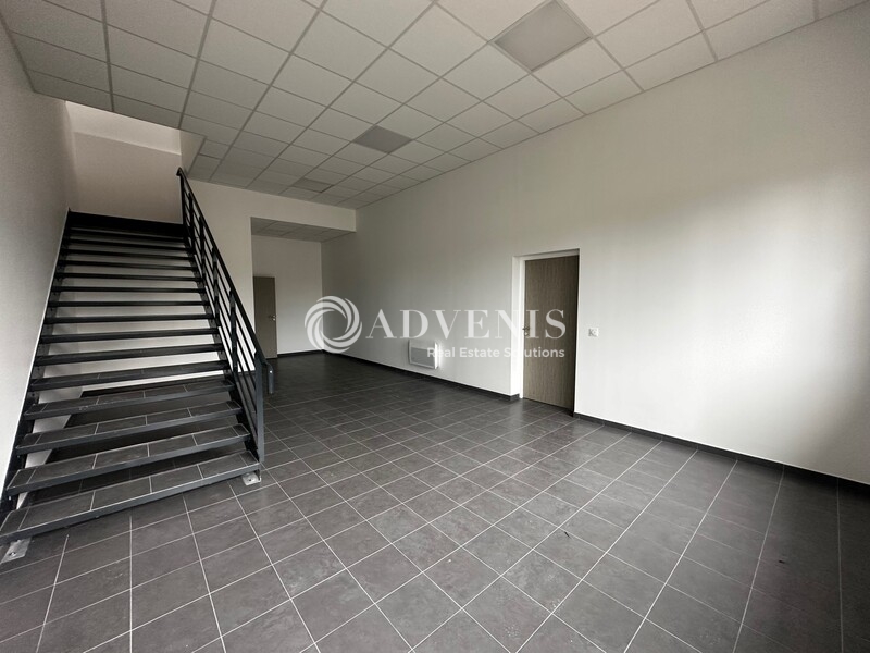 Location Activités Entrepôts BUCHELAY (78200) - Photo 4