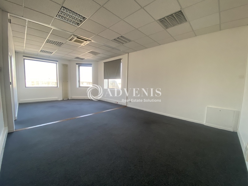 Location Bureaux POISSY (78300) - Photo 11