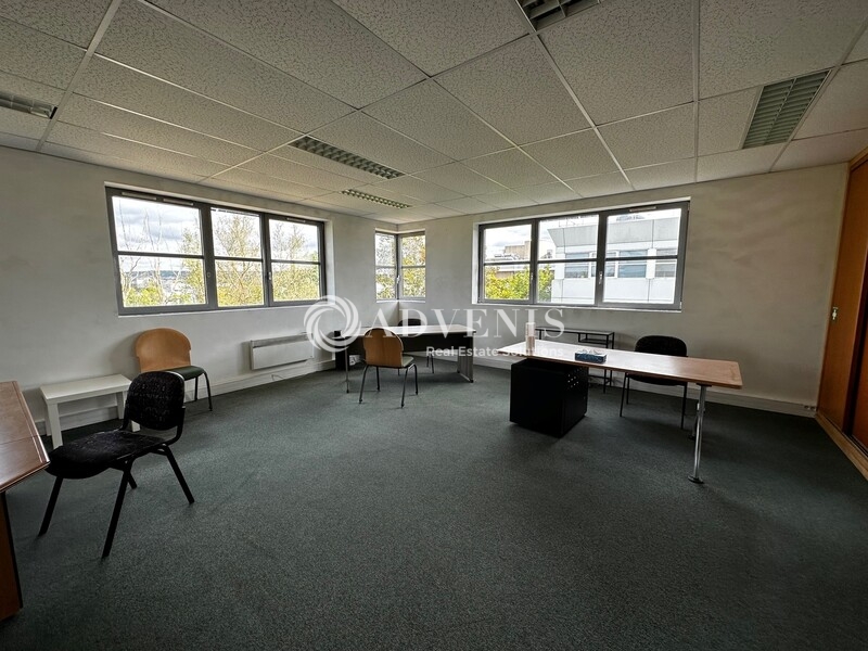 Location Bureaux POISSY (78300) - Photo 2