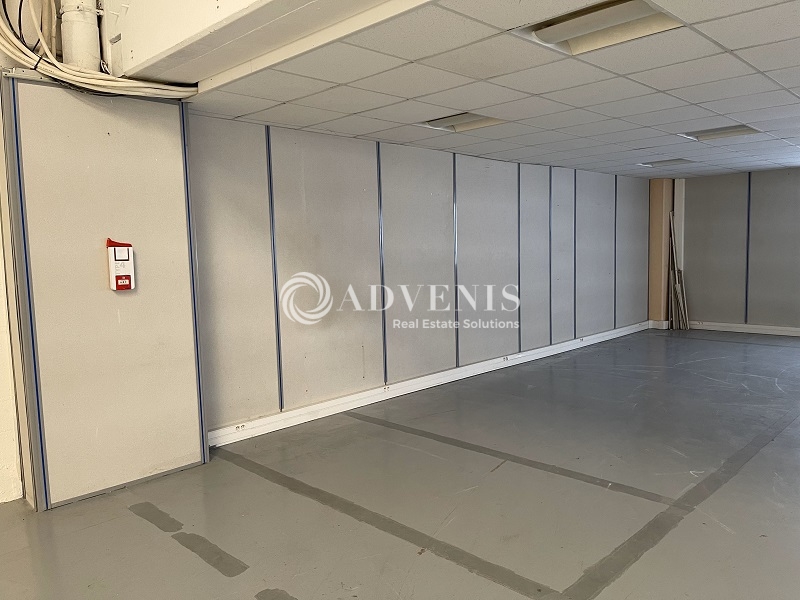 Location Activités Entrepôts POISSY (78300) - Photo 6