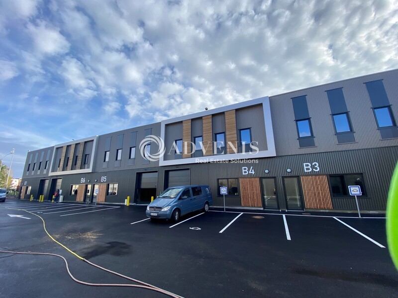 Location Bureaux et activités légères LES MUREAUX (78130) - Photo 1