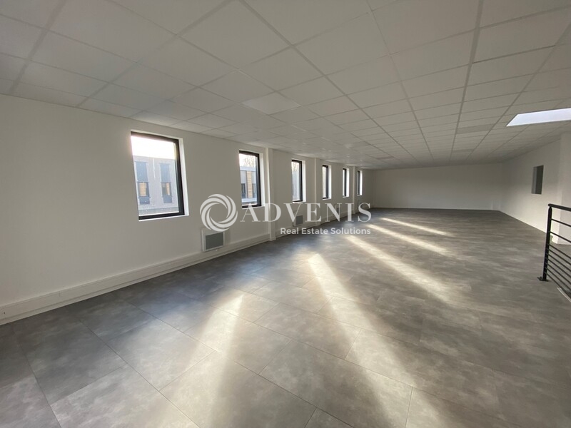 Location Bureaux et activités légères LES MUREAUX (78130) - Photo 3