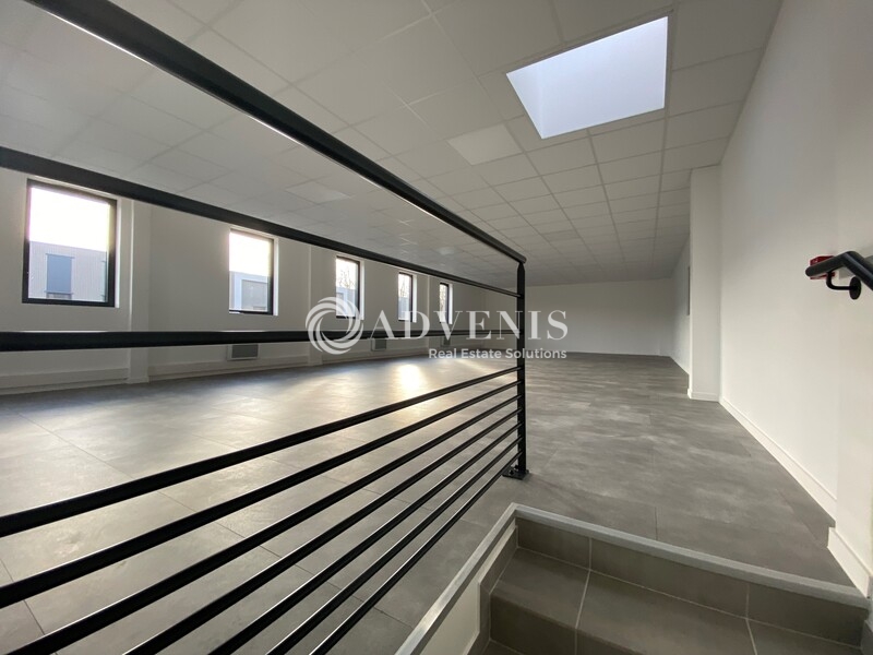 Location Bureaux et activités légères LES MUREAUX (78130) - Photo 4