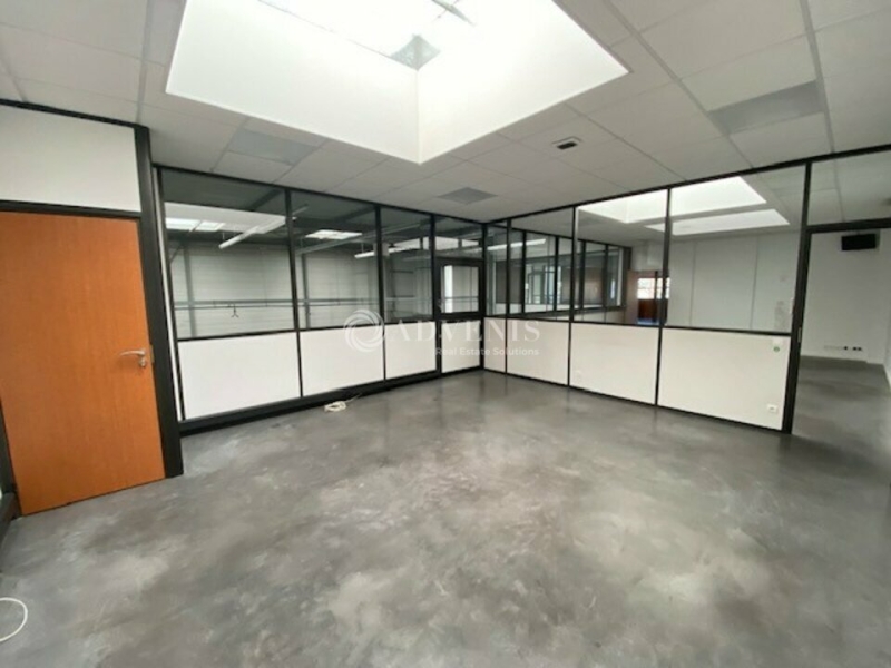 Location Activités Entrepôts POISSY (78300) - Photo 13