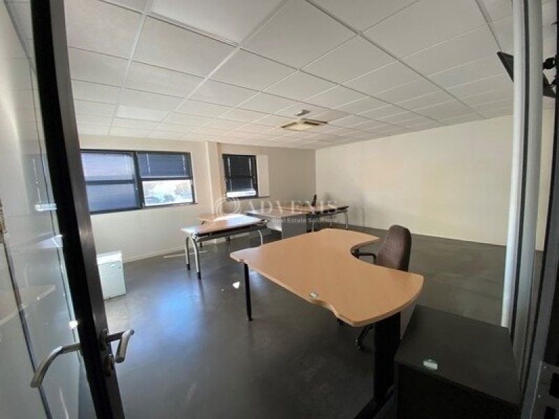 Location Bureaux et activités légères POISSY (78300) - Photo 7