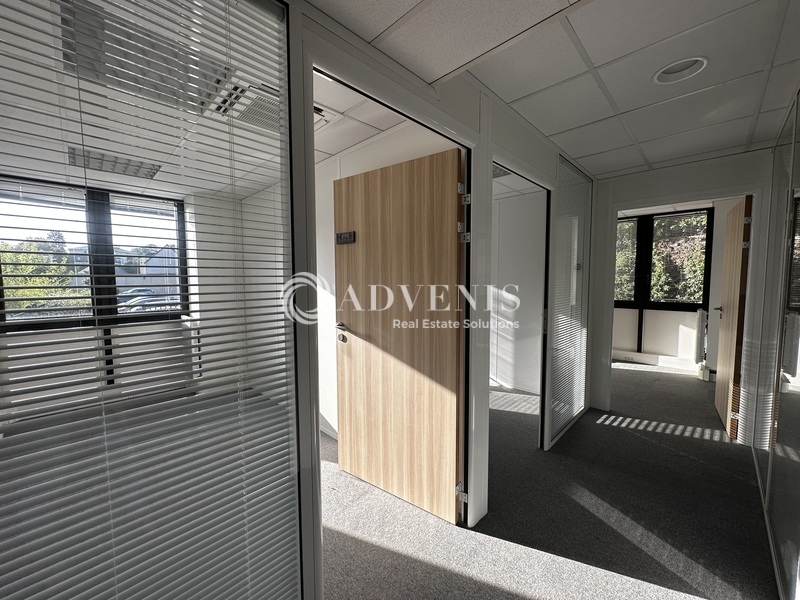 Location Bureaux SAINT GERMAIN EN LAYE (78100) - Photo 7