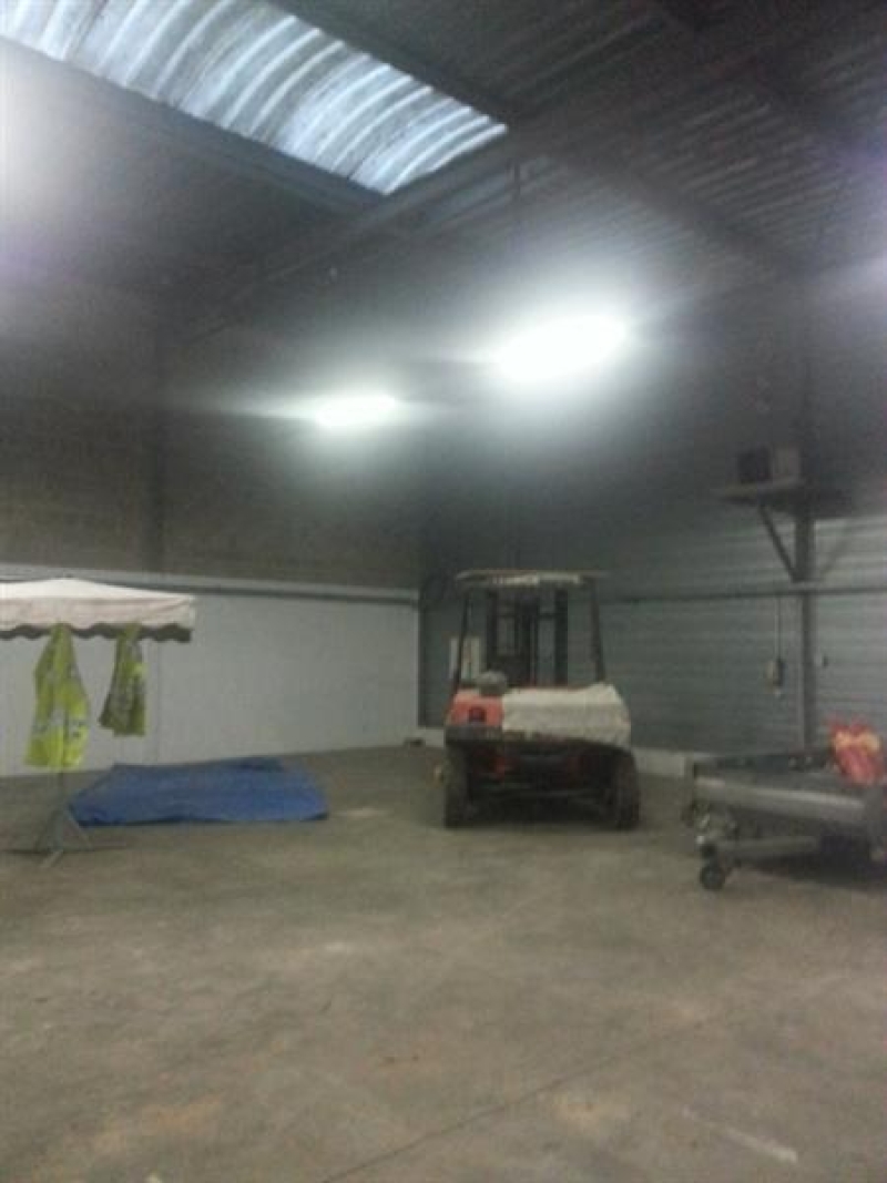 Vente Investisseur Activités Entrepôts LES MUREAUX (78130) - Photo 5