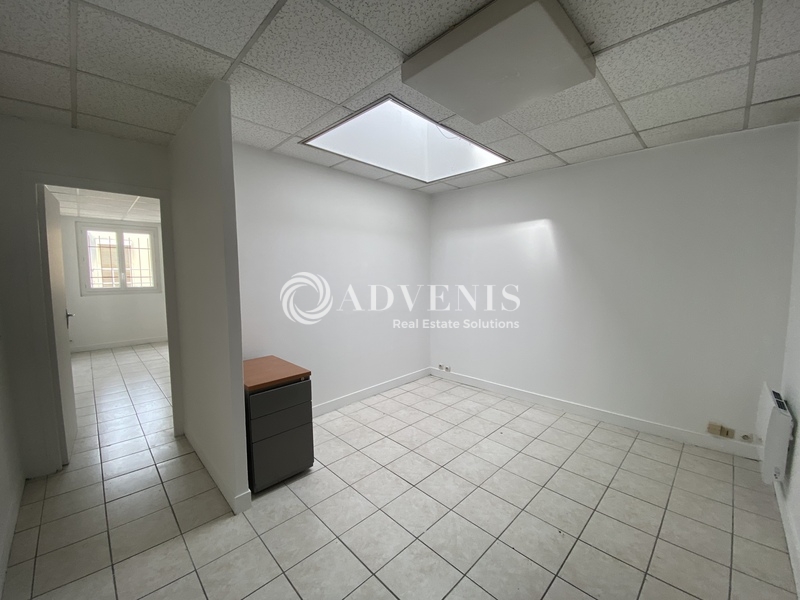 Location Bureaux POISSY (78300) - Photo 4