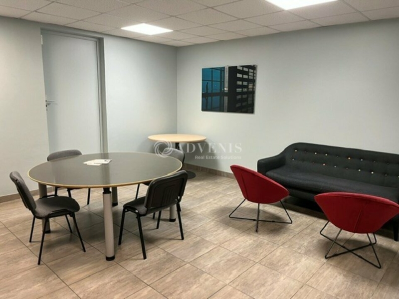 Location Bureaux LES ALLUETS LE ROI (78580) - Photo 13