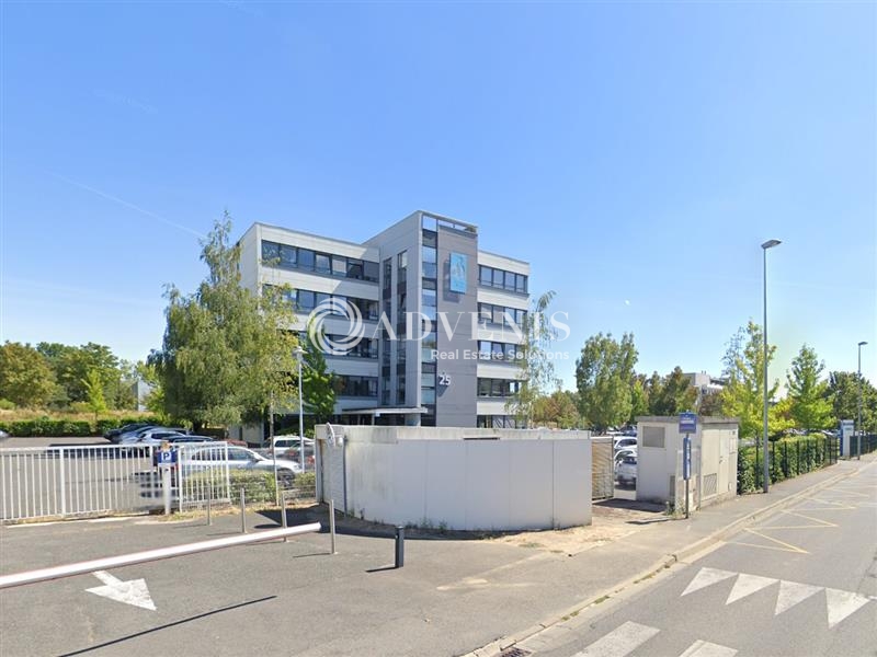 Location Bureaux TOURS (37100) - Photo 1