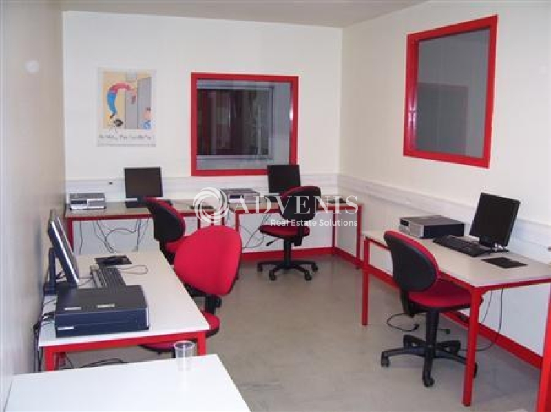 Location Bureaux SAINT PIERRE DES CORPS (37700) - Photo 3