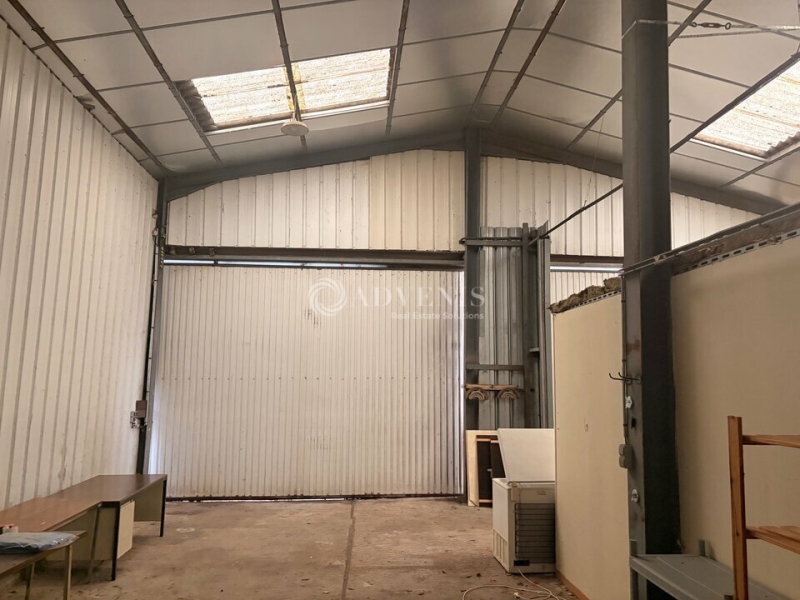 Vente Investisseur Activités Entrepôts MONTLOUIS SUR LOIRE (37270) - Photo 2