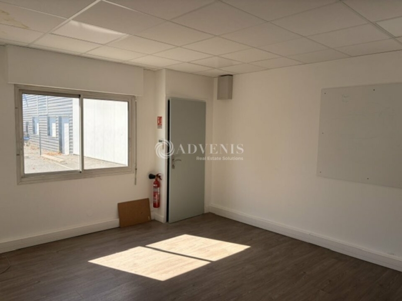 Location Activités Entrepôts MONTLOUIS SUR LOIRE (37270) - Photo 6