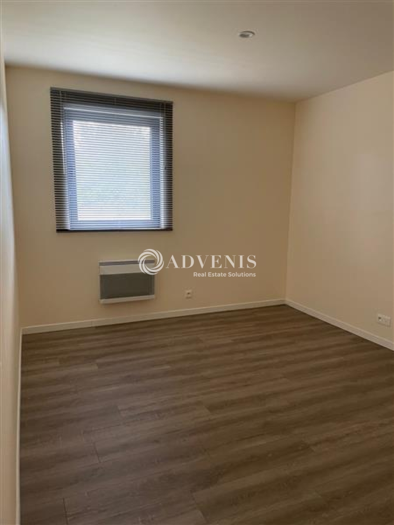 Location Bureaux LARCAY (37270) - Photo 4