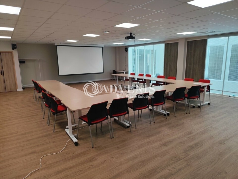 Location Bureaux LA VILLE AUX DAMES (37700) - Photo 1