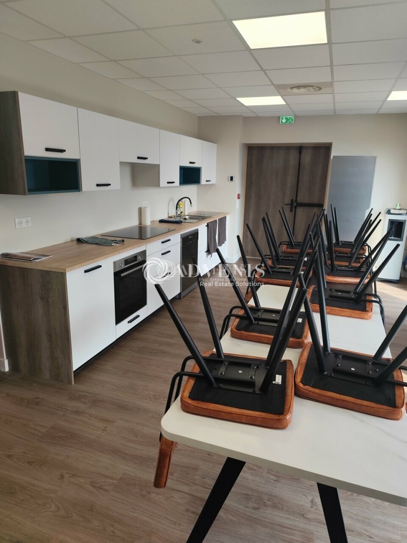 Location Bureaux LA VILLE AUX DAMES (37700) - Photo 5