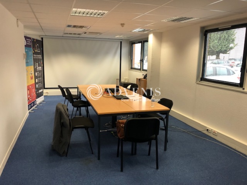 Location Bureaux SAINT AVERTIN (37550) - Photo 3
