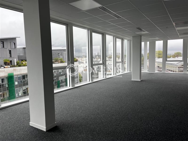 Location Bureaux TOURS (37000) - Photo 2