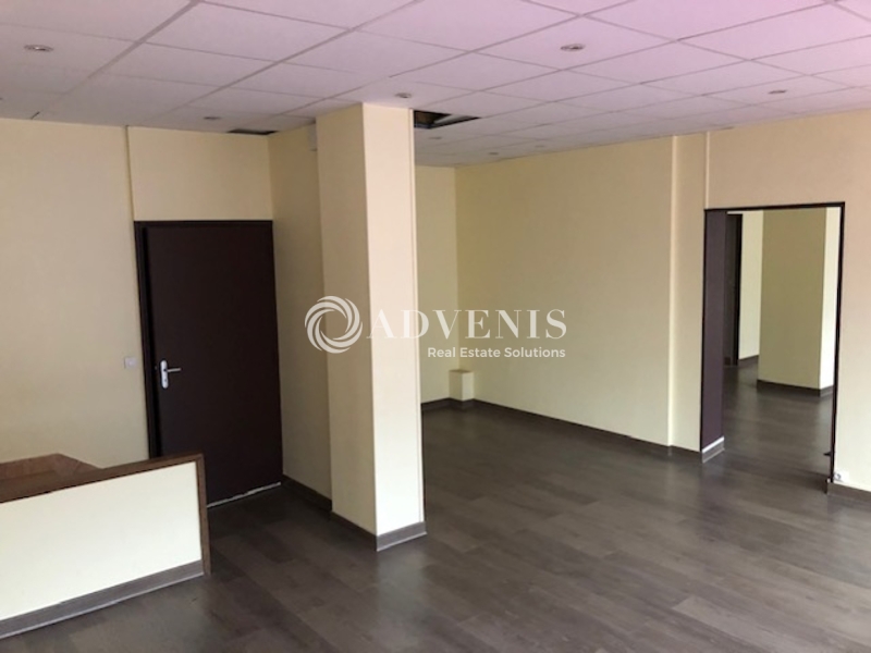 Location Commerces TOURS (37000) - Photo 1