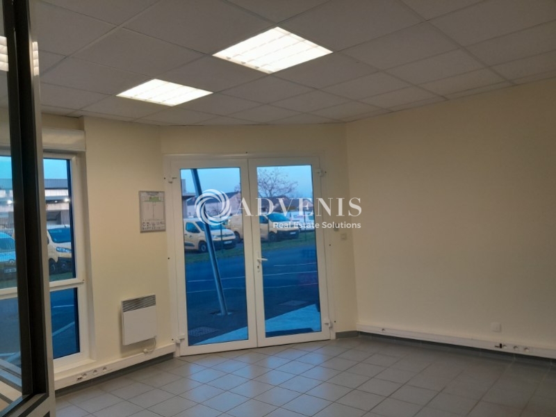 Location Activités Entrepôts CHARGE (37530) - Photo 4