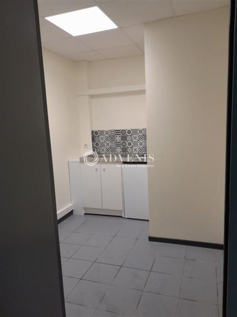 Location Activités Entrepôts CHARGE (37530) - Photo 8